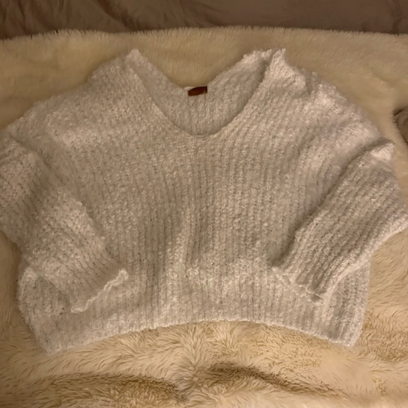 POL Soft V Neck Sweater - Picture 4 of 8